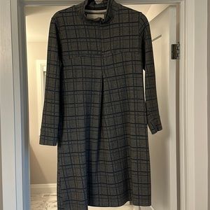 BN Pan dress with pockets and zip in front